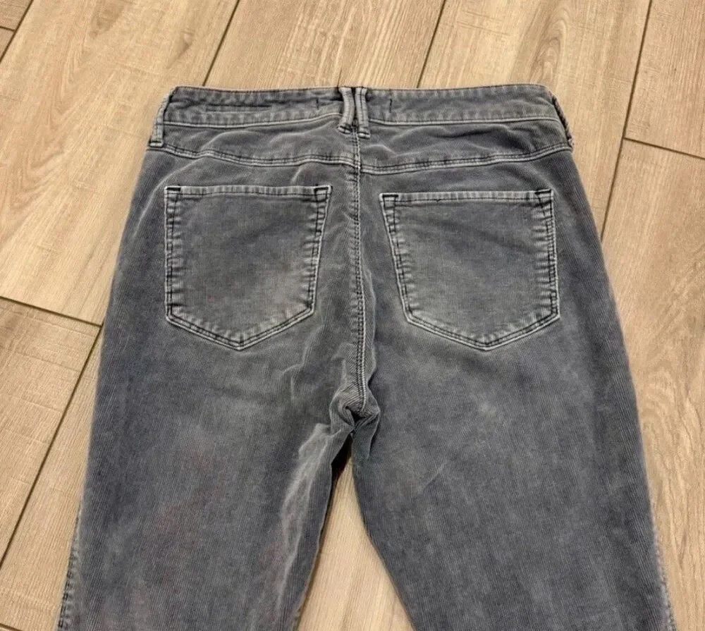 Abecrombie & Fitch Women’s Corduroy Mid Rise, Super Skinny Jeans, size‎ 26